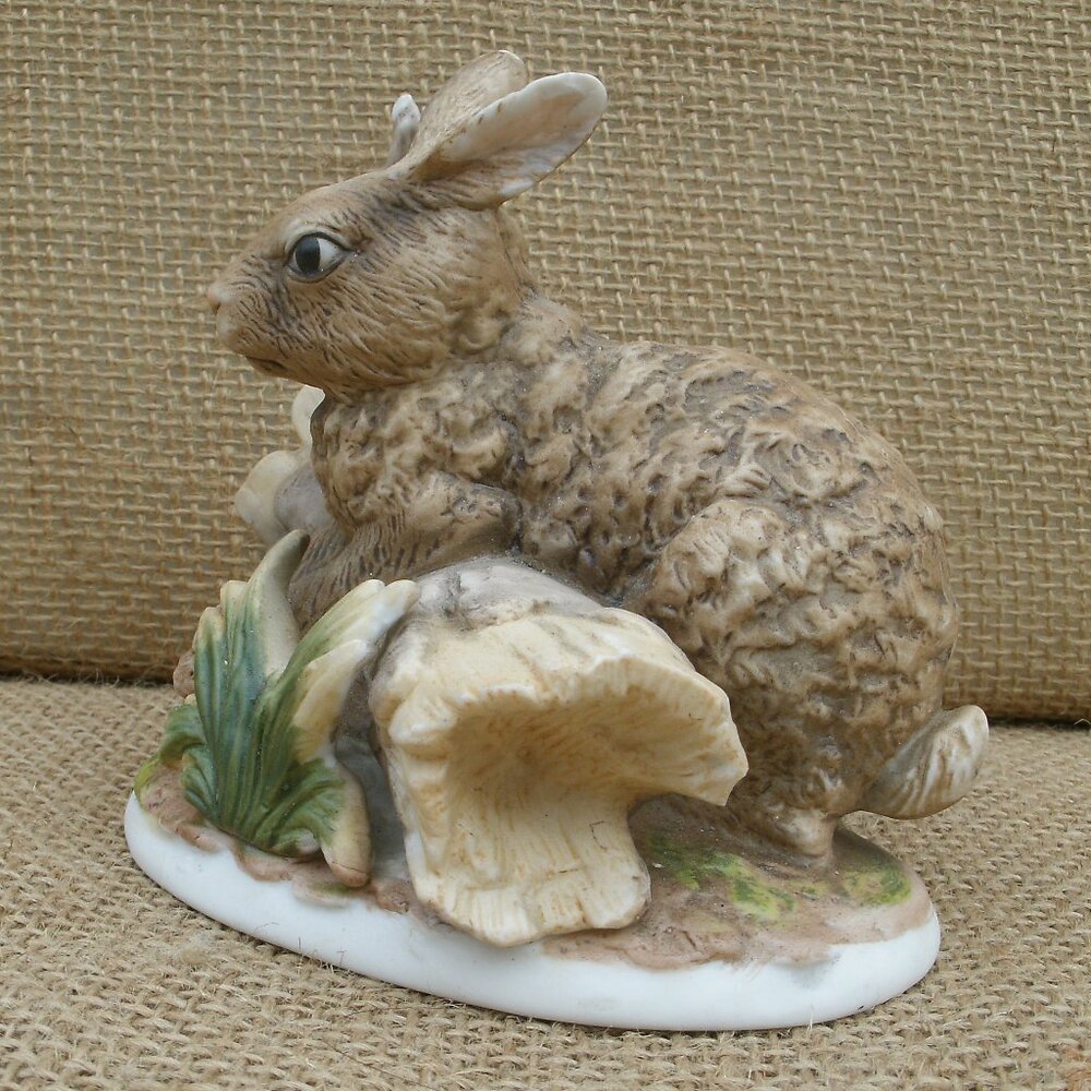 Vintage Homco Porcelain Rabbit Figurine - Picture 8 of 16